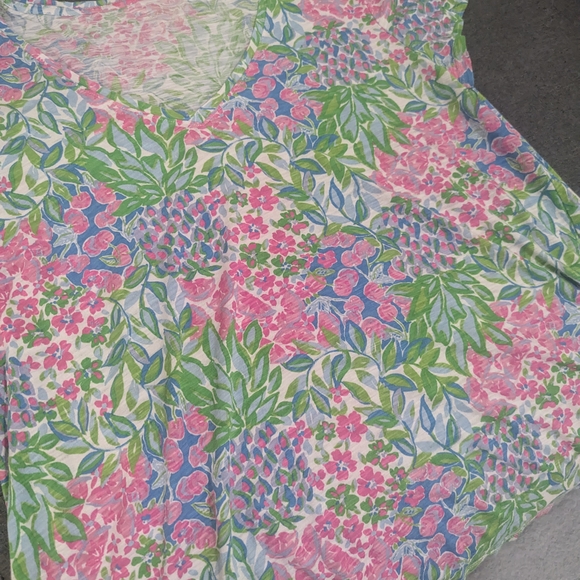 Lilly Pulitzer Pink and Green Floral Short Sleeve Top - Picture 2 of 3